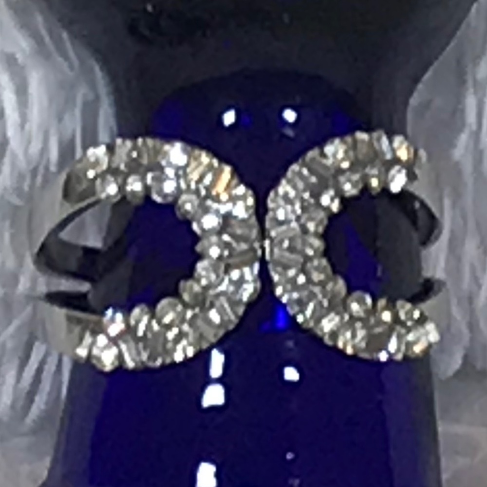 Silver Tone Clasp Cuff Bracelet With Rhinestone Design - Picture 8 of 11